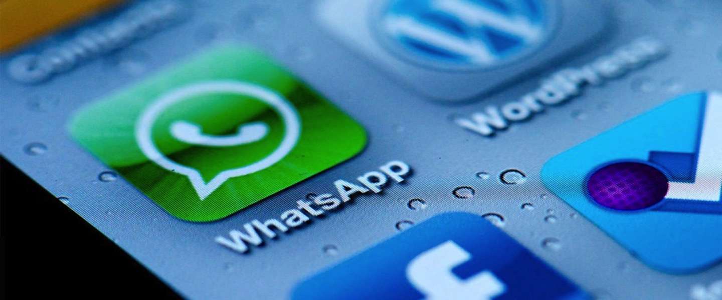 Nederlander krijgt 65 berichten per dag via WhatsApp