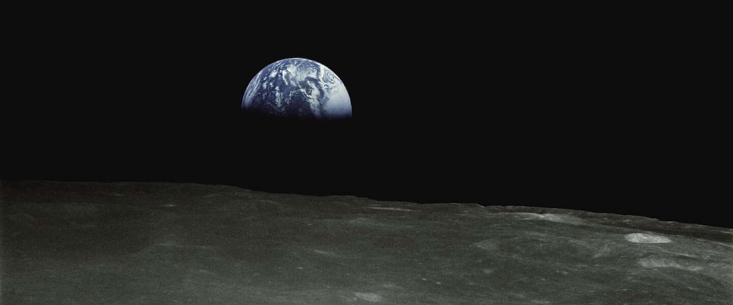 Aarde na 50 jaar weer in volle glorie vanuit de ruimte gefilmd