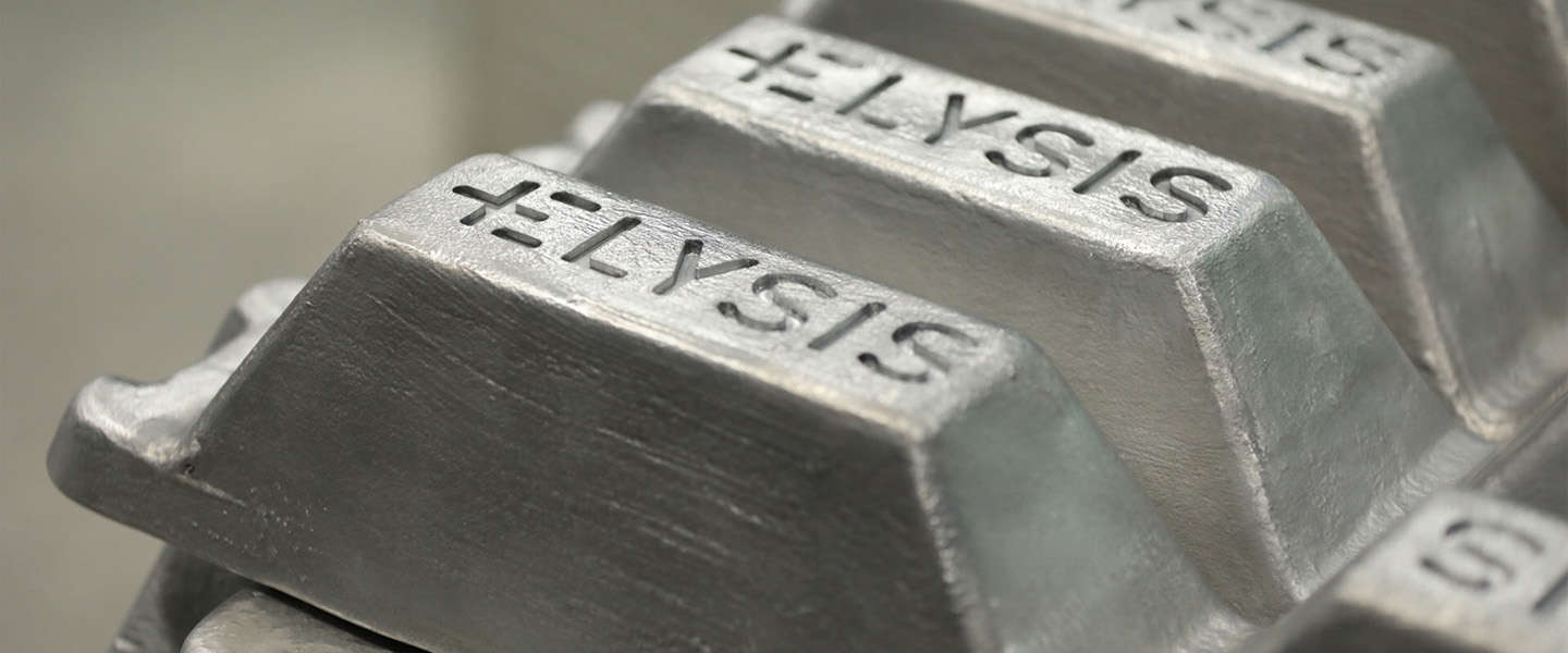 Apple technici vinden koolstofvrije methode voor smelten van aluminium