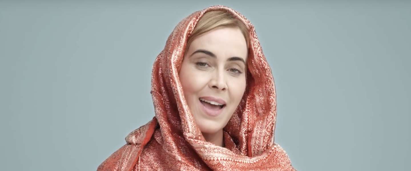 Anouk is 28 iconische vrouwen in nieuwe videoclip