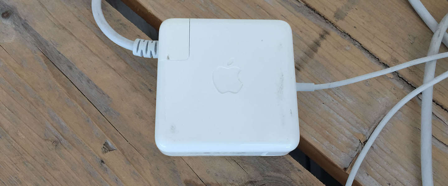 Terugroepactie van Apple, bedrijf haalt stekkers terug!