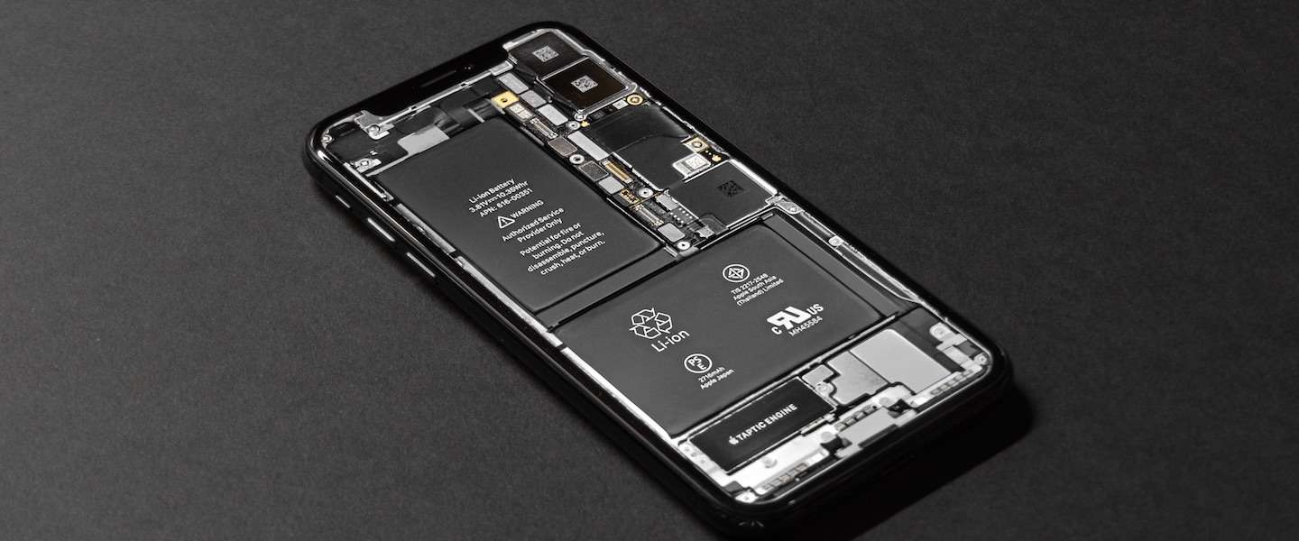 Apple wil af van onofficiële batterijen in iPhones