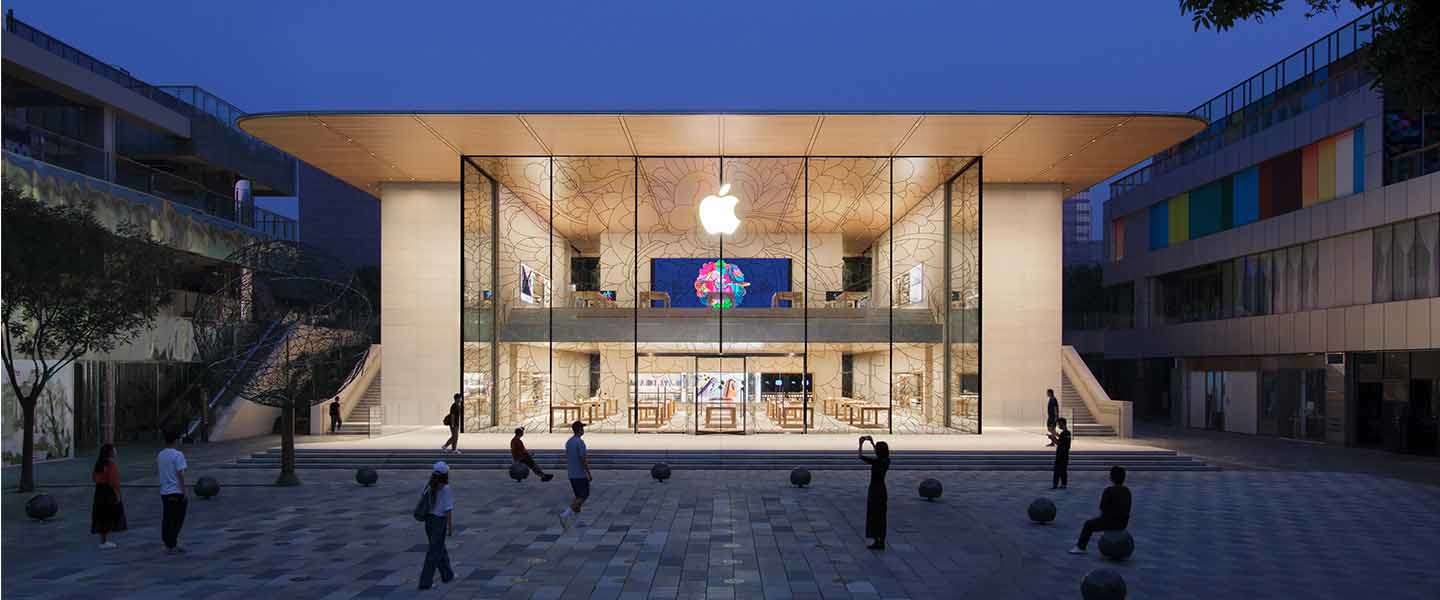 Apple opent nieuwe megastore in China ondanks forse kritiek Amerika