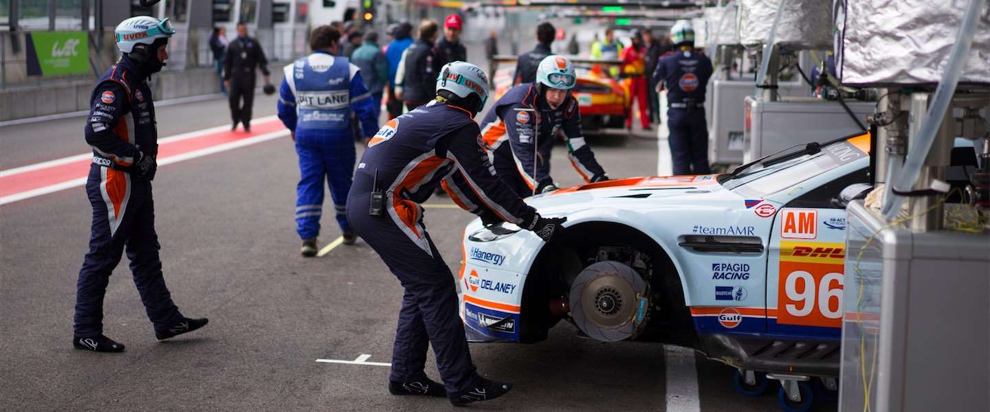 Achter de schermen bij Aston Martin Racing