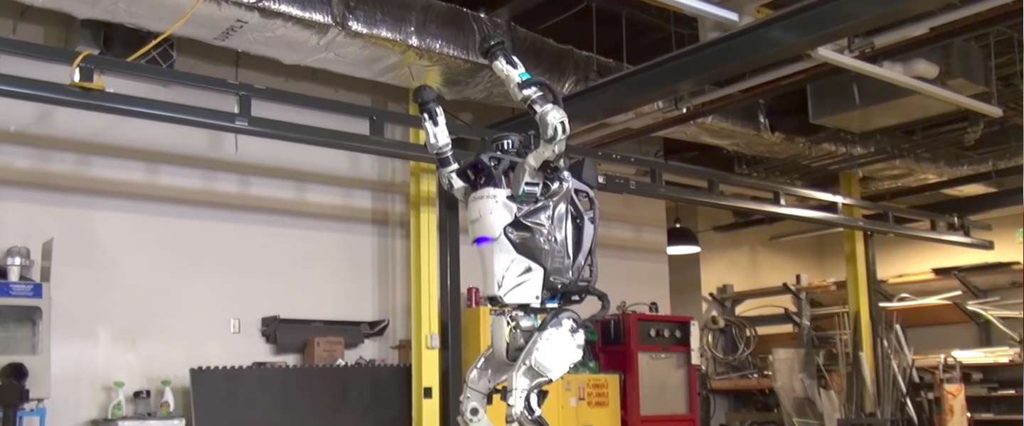 Holy crap: Atlas robot kan salto's achterover doen