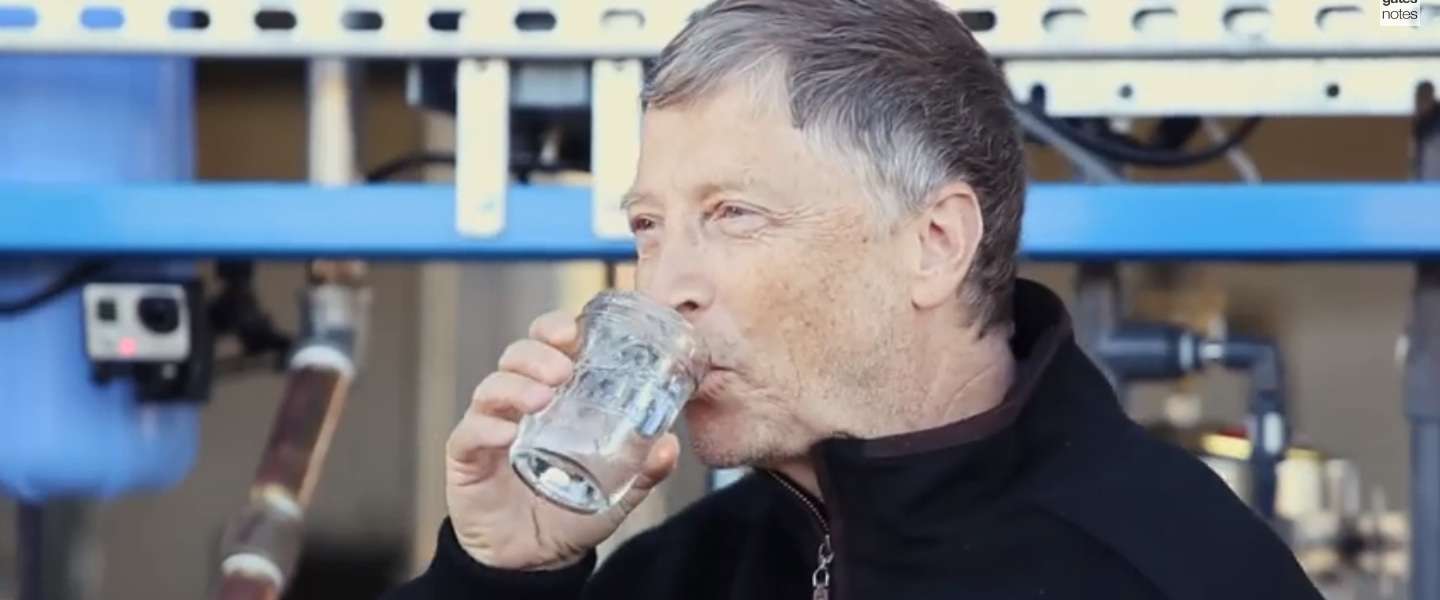 Bill Gates test machine die uitwerpselen verandert in drinkwater
