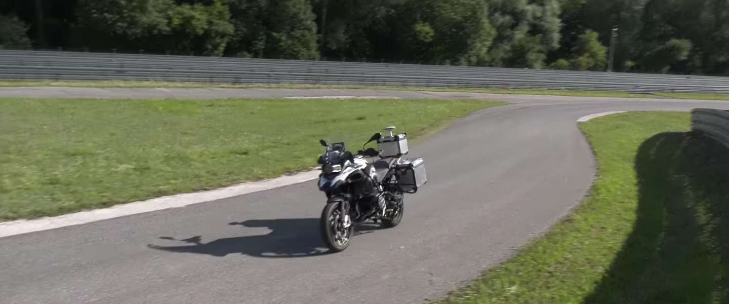 BMW heeft een zelfrijdende motor maar die gaan ze niet verkopen