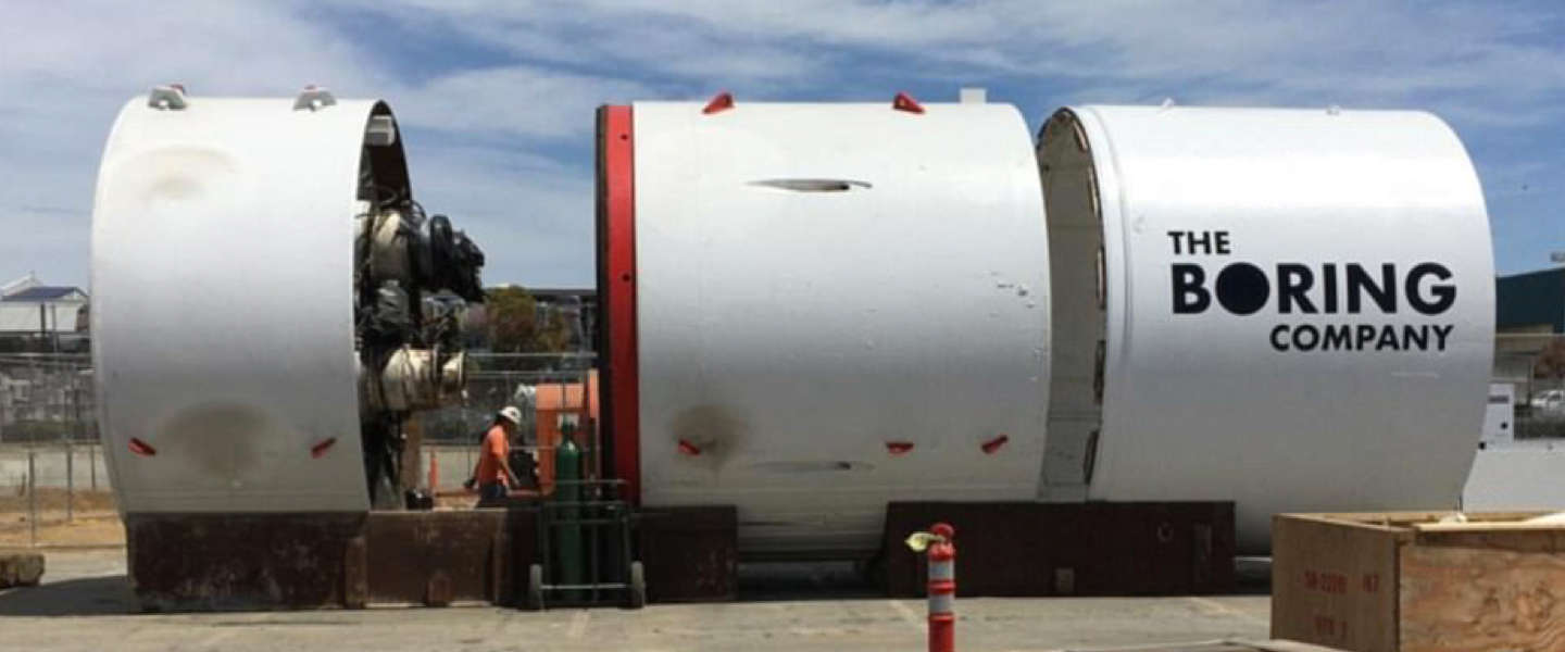 Elon Musk wil gaten boren in China