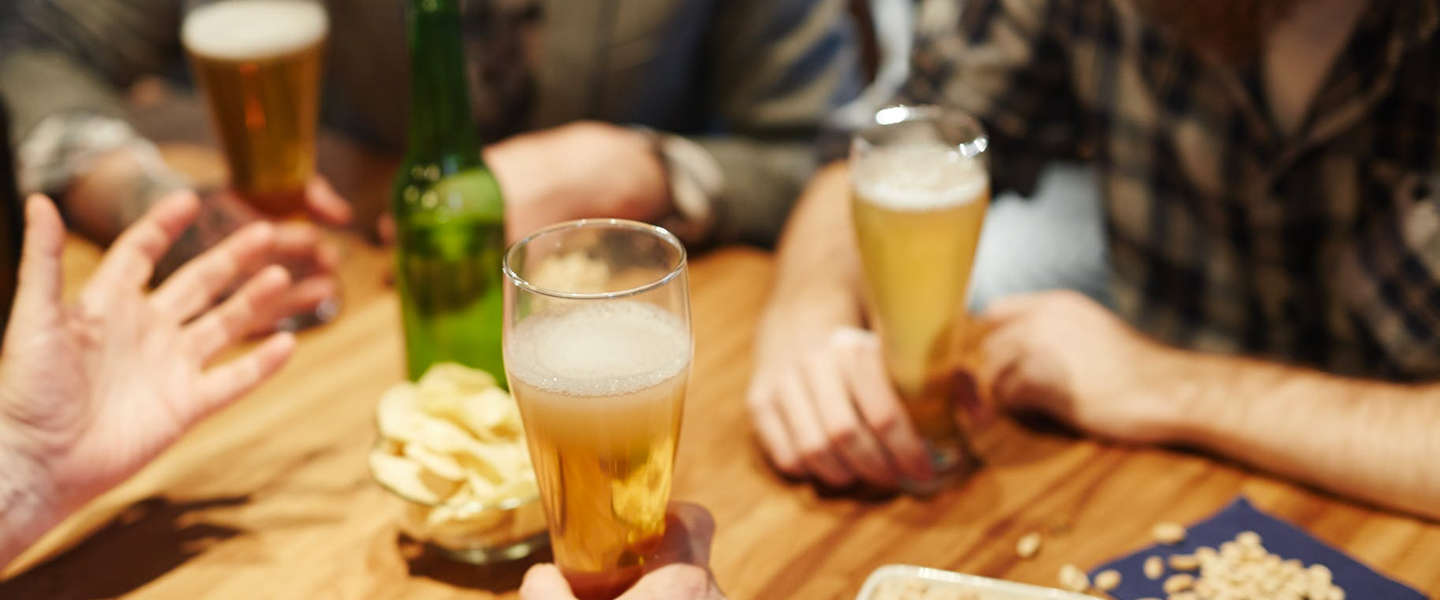 Borrelen met collega’s? Goed voor de sfeer & voor de bedrijfsresultaten