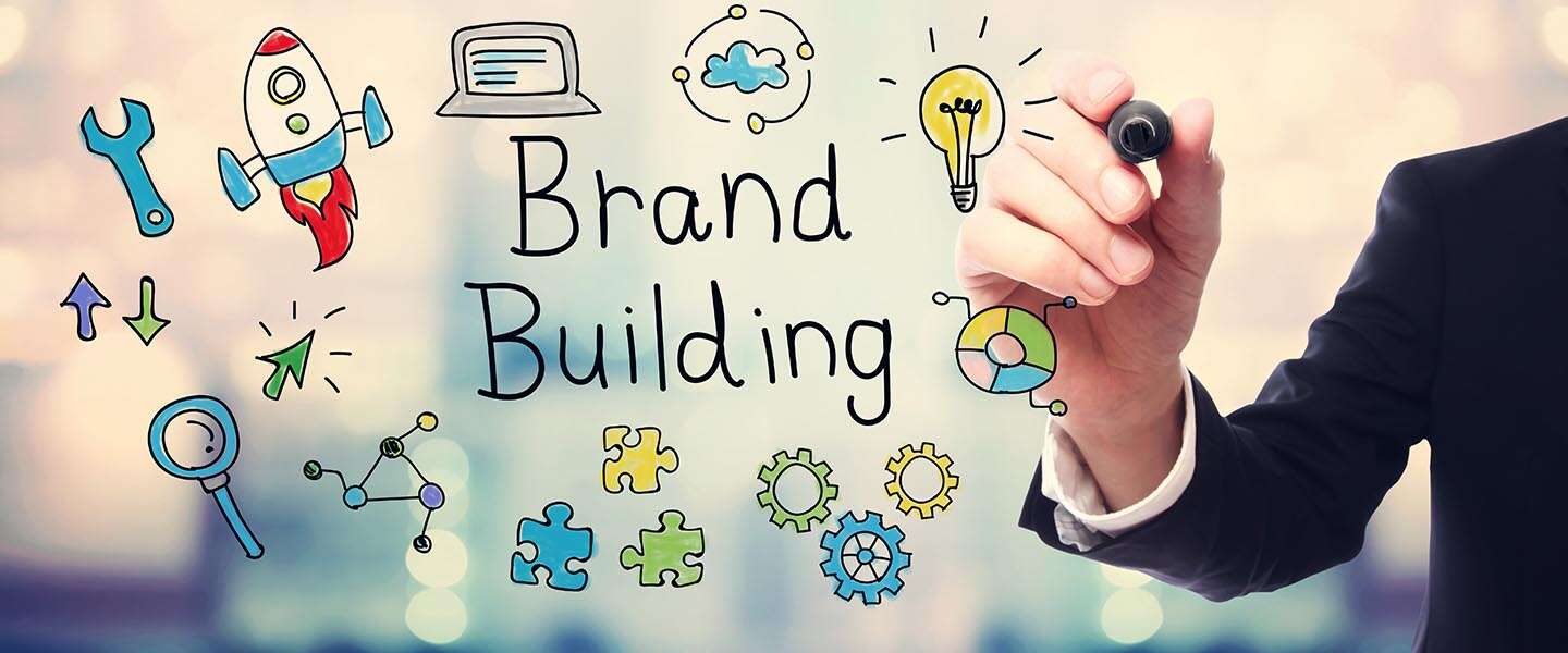 Build Brilliant Brands: e-book vol advies en inzichten van 22 marketingexperts