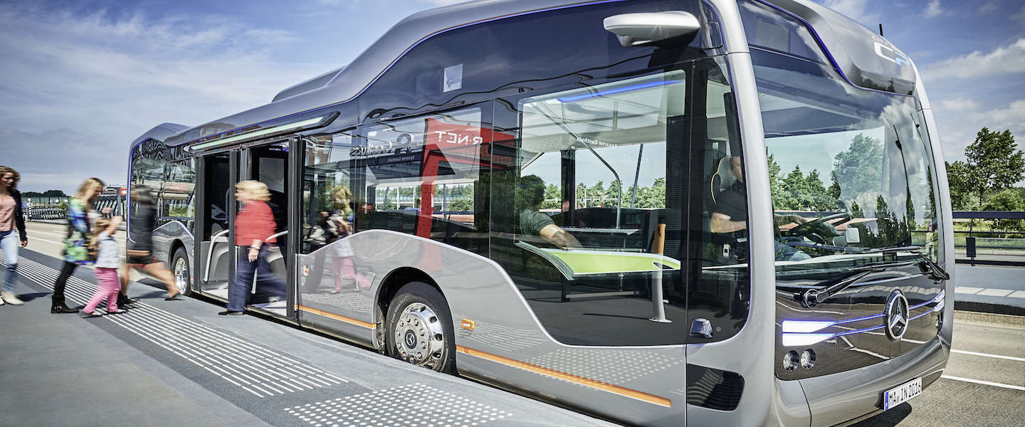 Eerste testen in Nederland met zelfrijdende bus geslaagd
