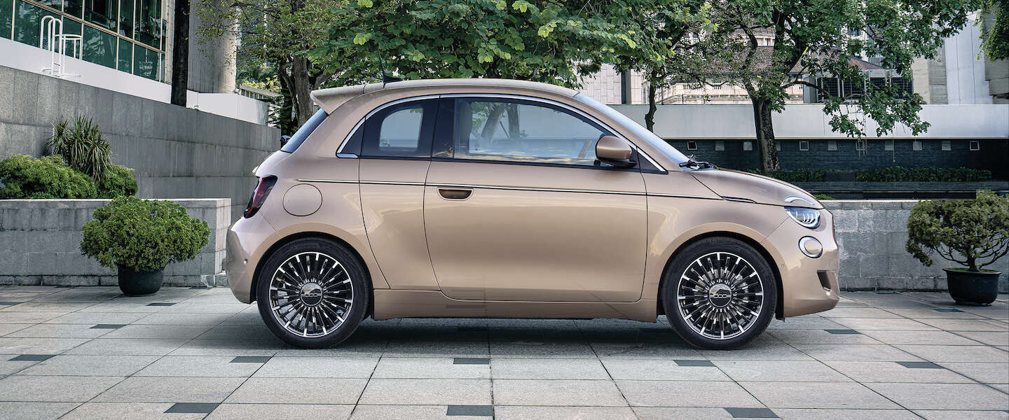 Nieuwe elektrische Fiat 500e verrast met 3+1 deur uitvoering
