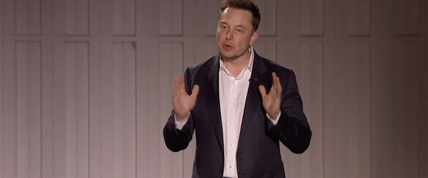 Elon Musk loopt op zijn tandvlees na 'moeilijk en pijnlijk' jaar