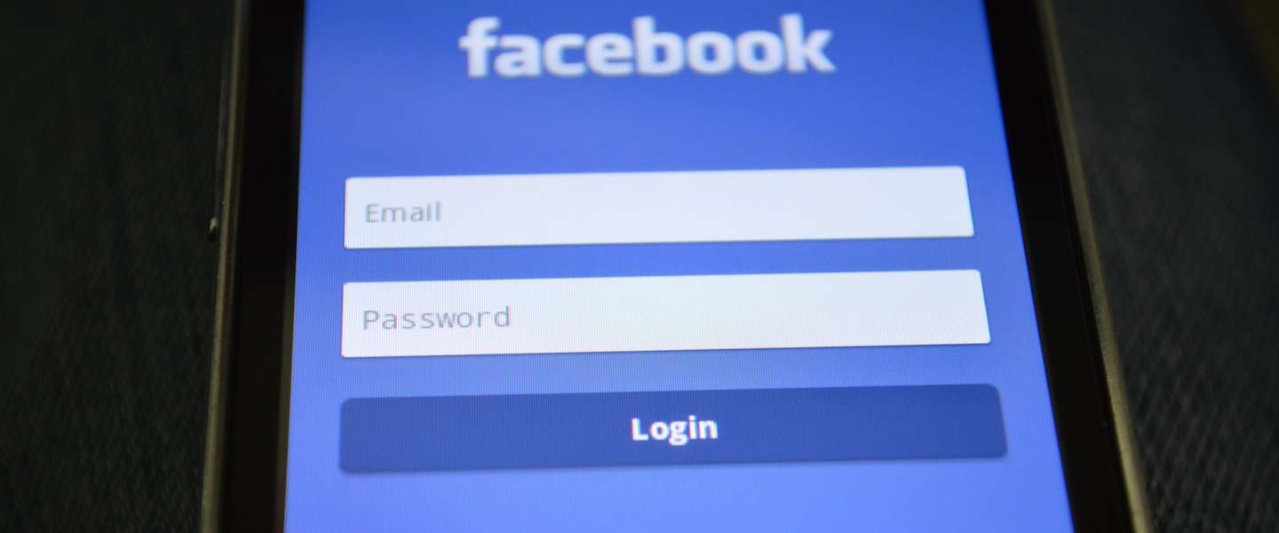Facebook gaat Instagram en WhatsApp voorzien van 'Facebook-label'