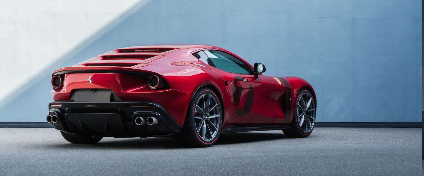 Ferrari Omologata, iemand is heel erg rijk en gelukkig