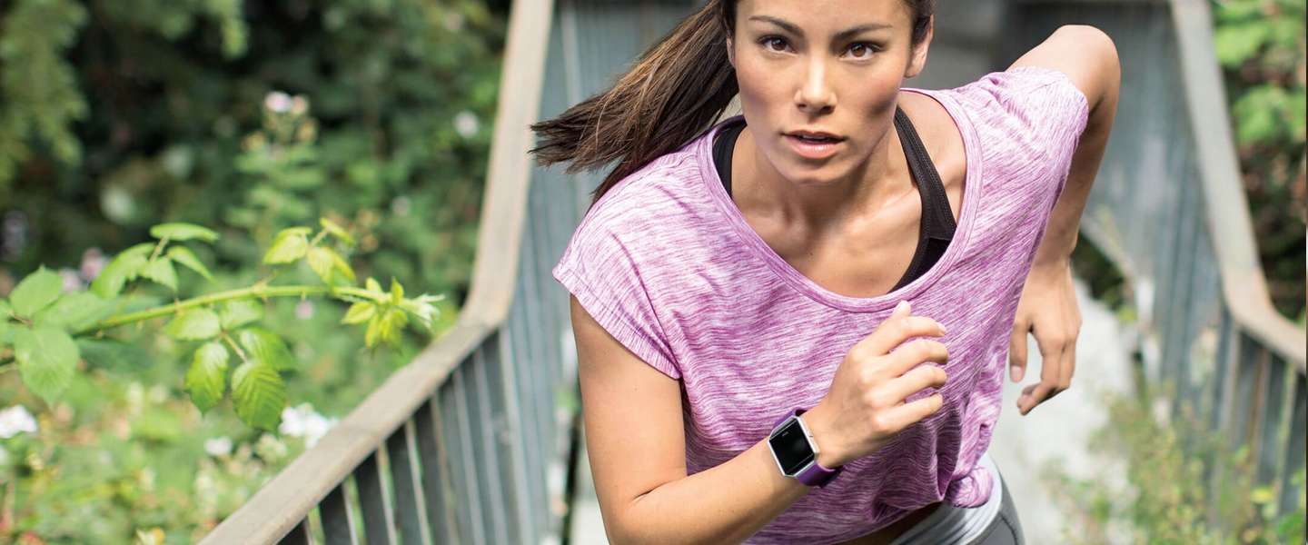 Fitbit's echte smartwatch komt dit najaar in de winkels