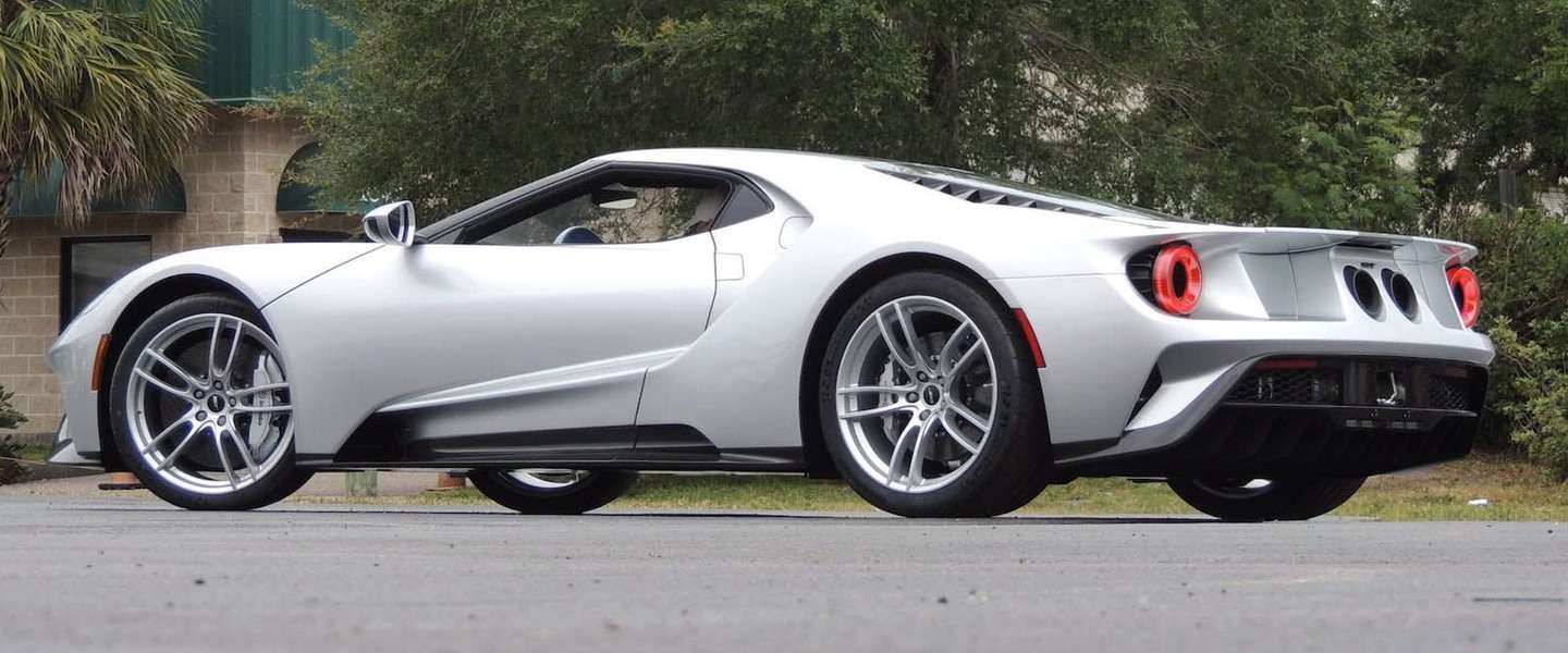 Verboden veiling van Ford GT 2017 leverde 1,8 miljoen dollar op
