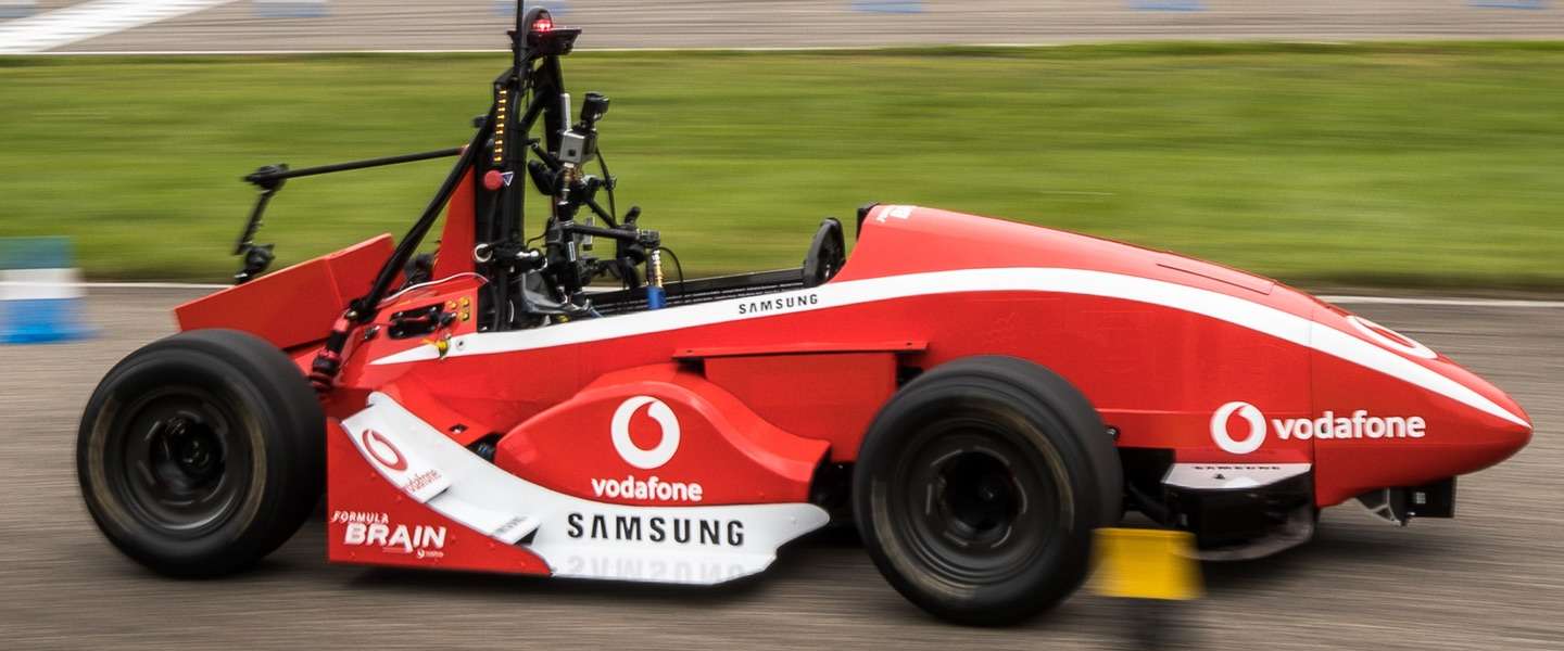 Formula Brain: een raceauto besturen alleen door er aan te denken