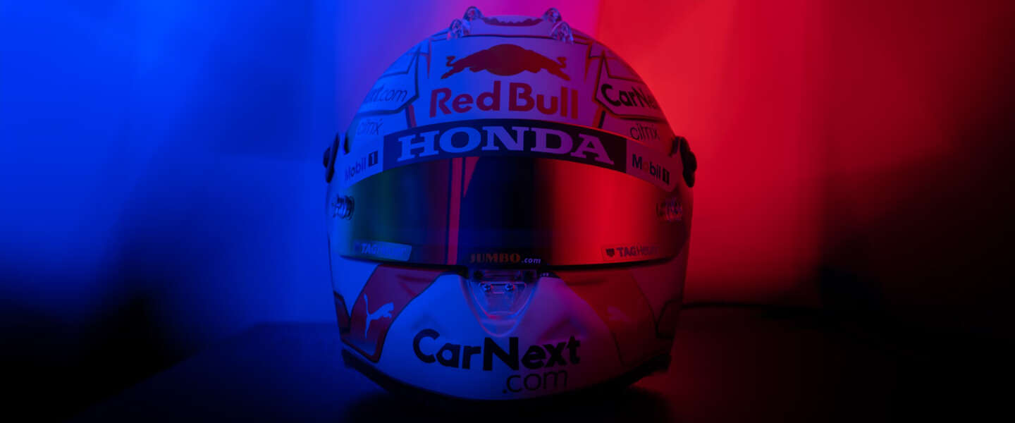 ​Max Verstappen blijft bij Red Bull: grootste F1-contract ooit