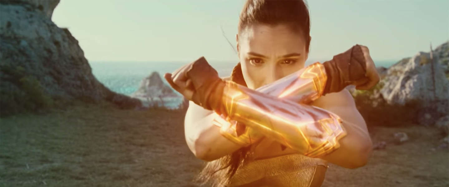 De mooiste filmposter van 2017: 'Wonder Woman'​