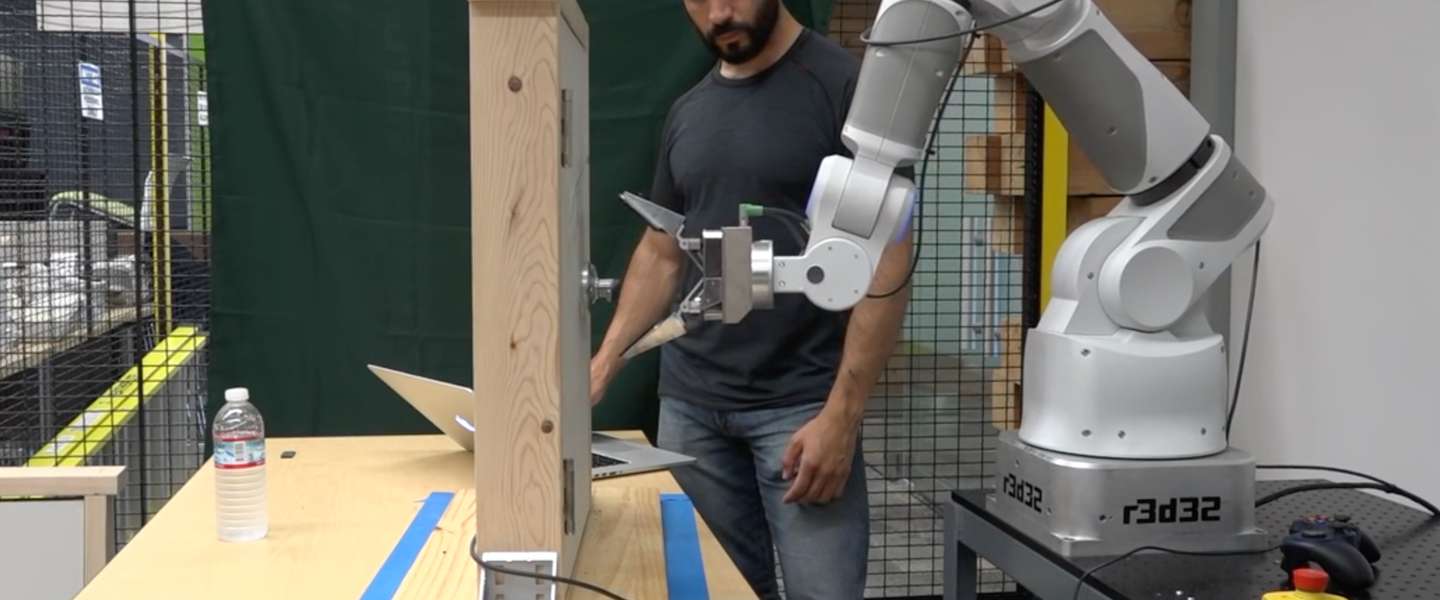 Google maakt slimme robotarmen - en verkoopt ze dan niet