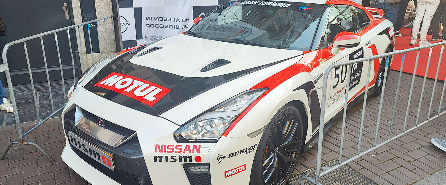 Racer Jann Mardenborough: ‘s nachts spookrijden was de grootste stunt