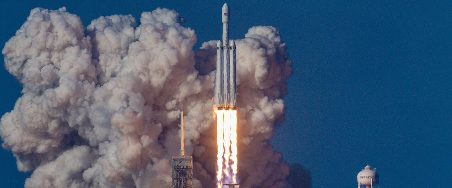 SpaceX: De grootste raket ooit gaat in december de lucht in