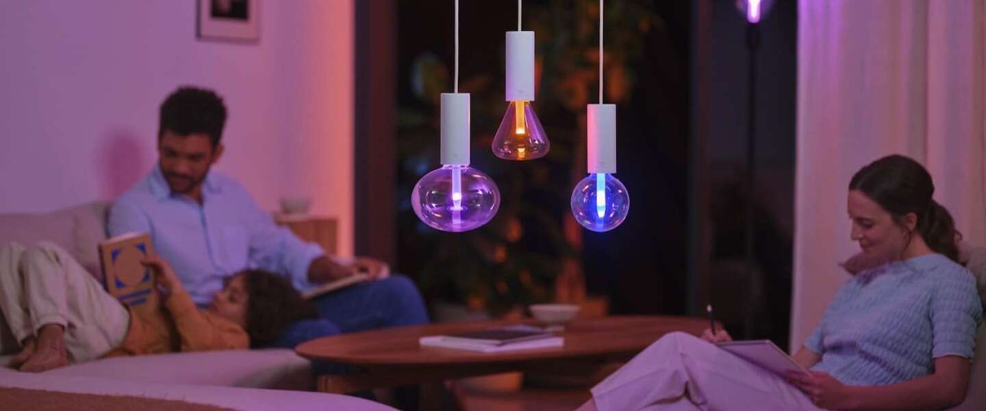 Twee van de drie Hue Lightguide lampen al uit productie