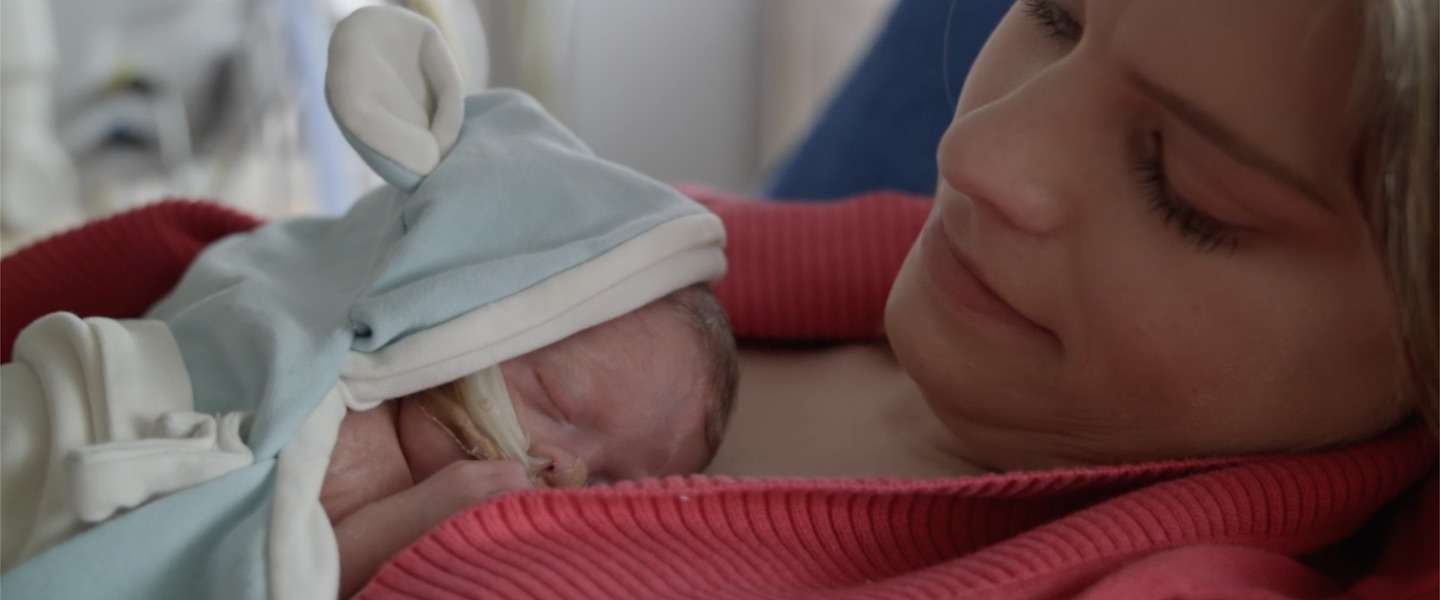 Hugsy: hightech babydeken voor te vroeg geboren baby's