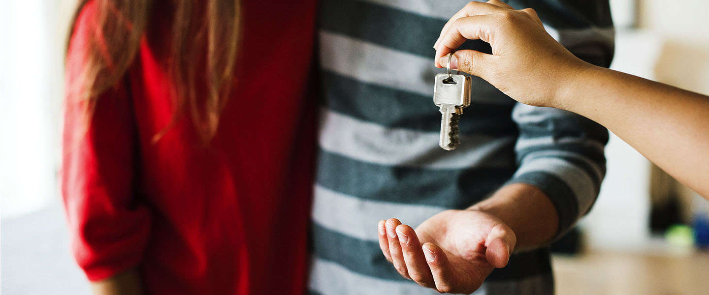 Jonge huizenkoper ervaart zoektocht naar hypotheek als stressvol
