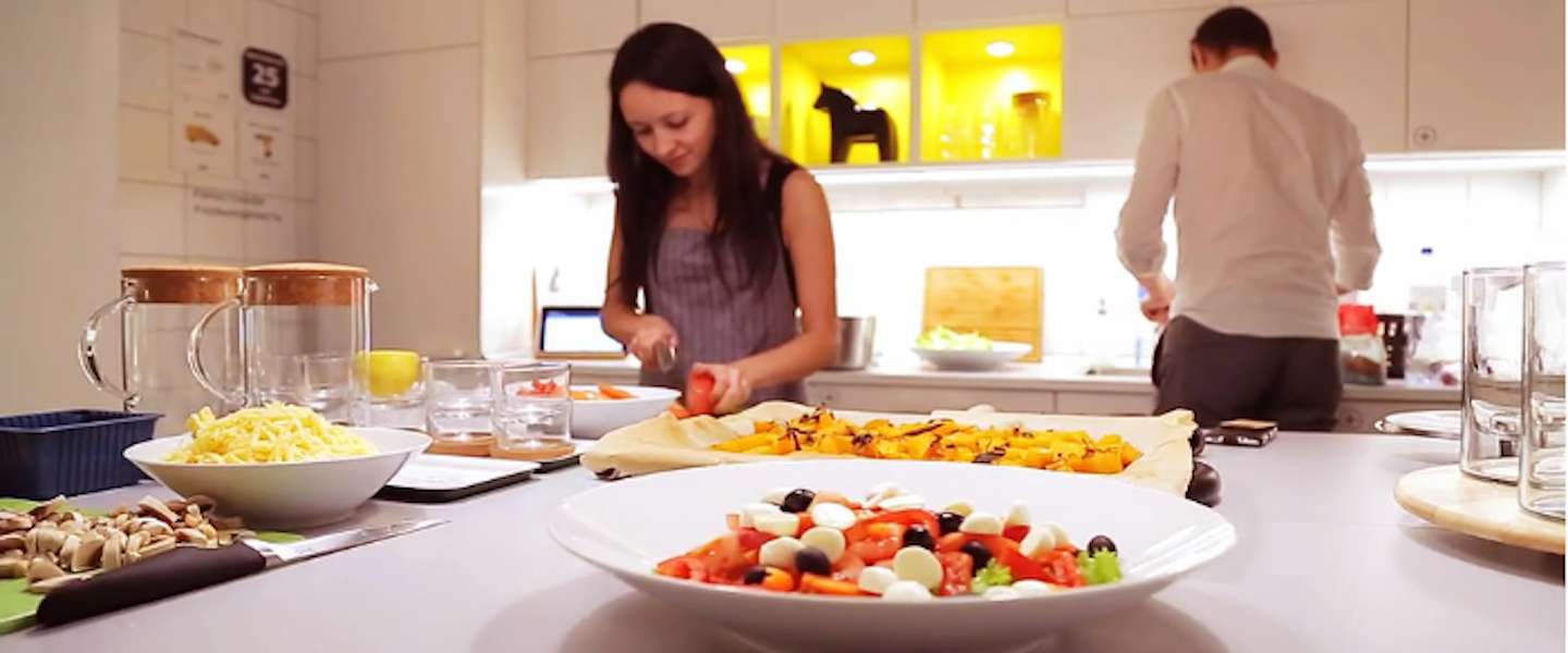 Kook je eigen maaltijd op een IKEA-showmodel