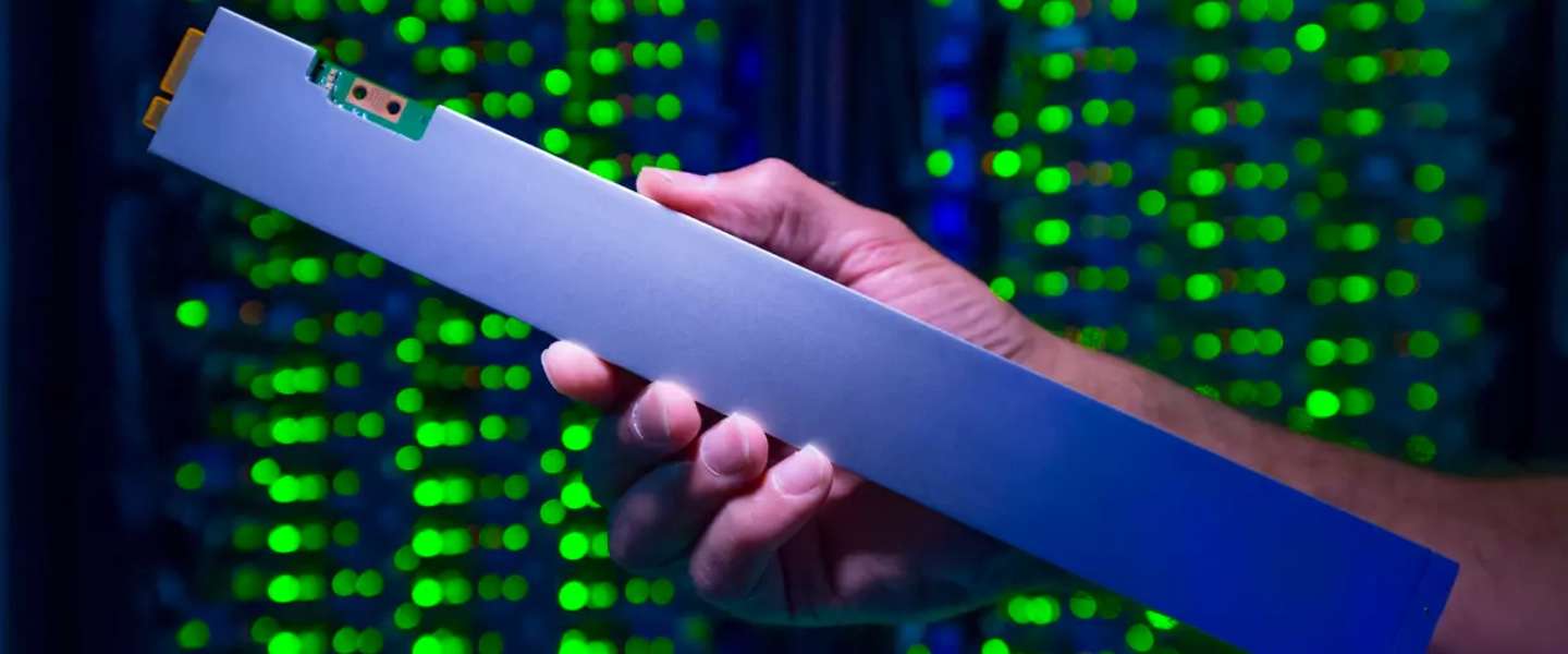 Dit is hoe 32 terabyte aan opslag er tegenwoordig uitziet