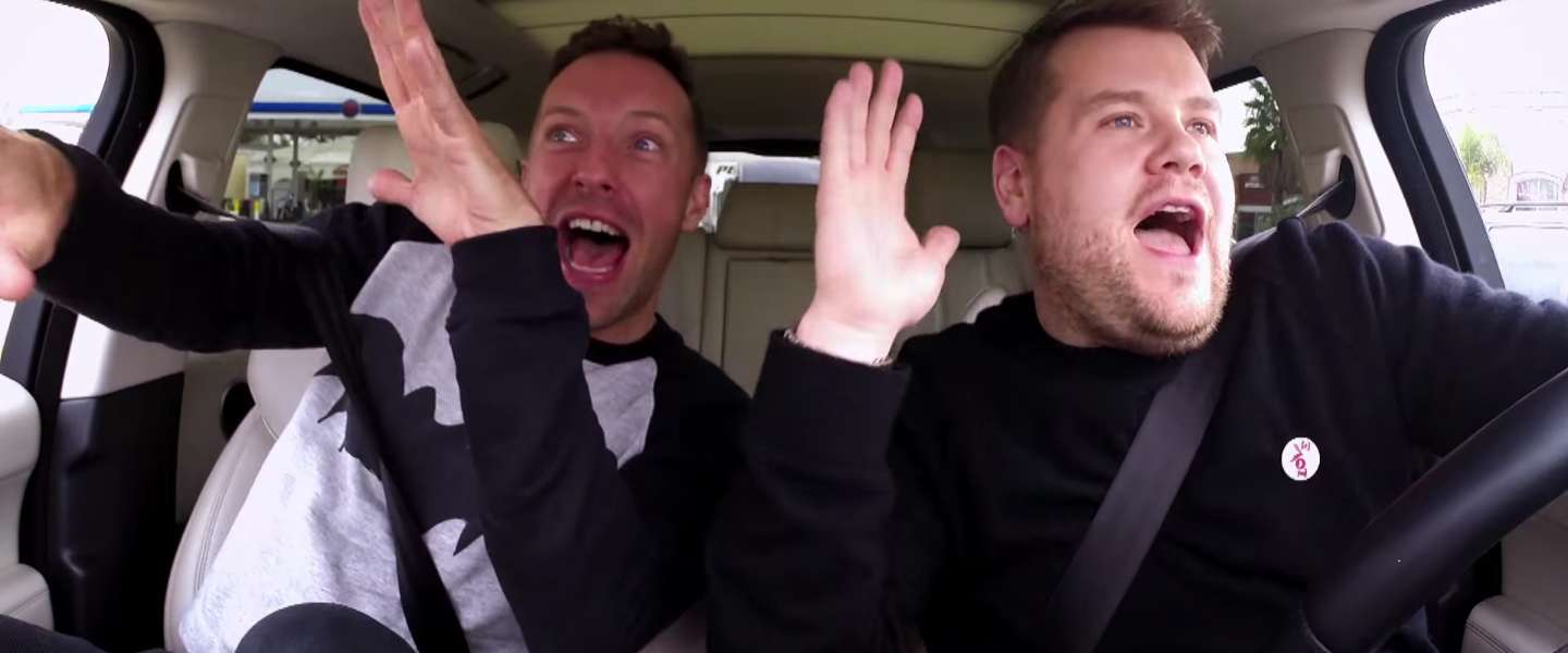 Hilarische James Corden Carpool Karaoke met Chris Martin