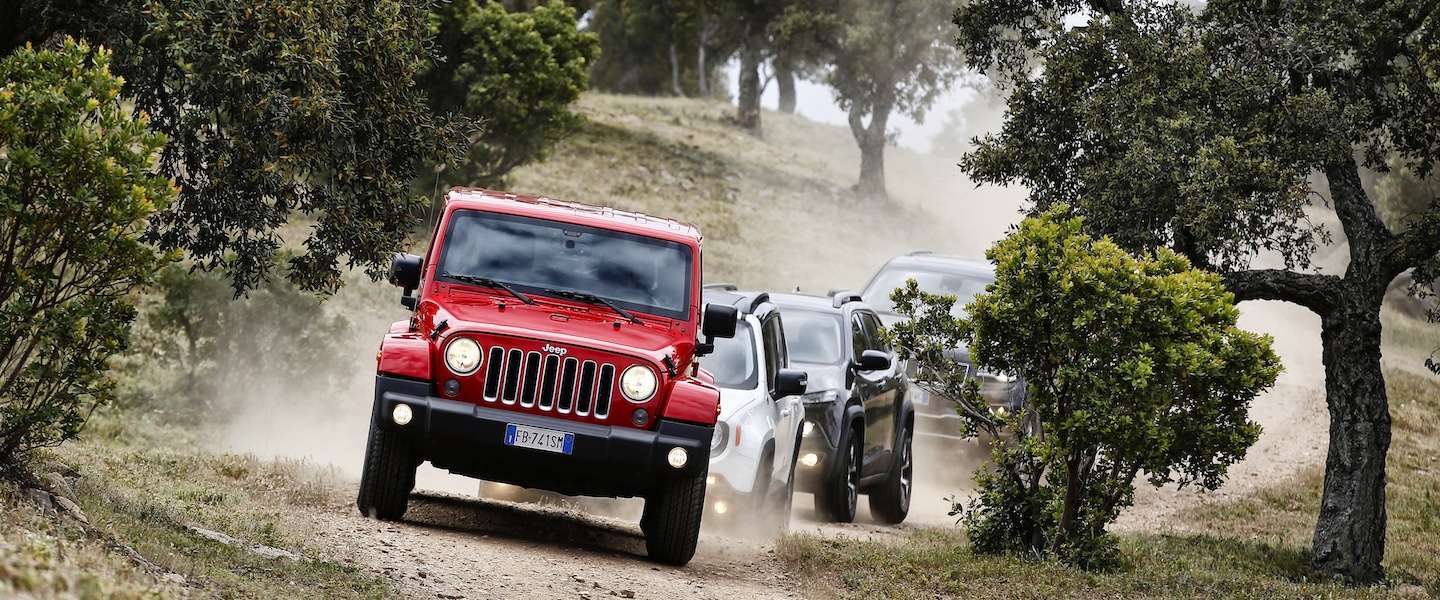 Jeep en Harley-Davidson ontmoeting tijdens het Euro Festival