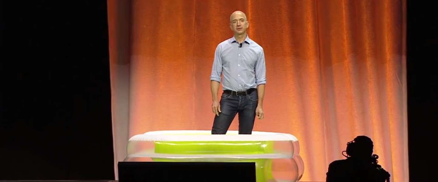 Nog één keer de ALS Ice Bucket Challenge met Jeff Bezos CEO van Amazon