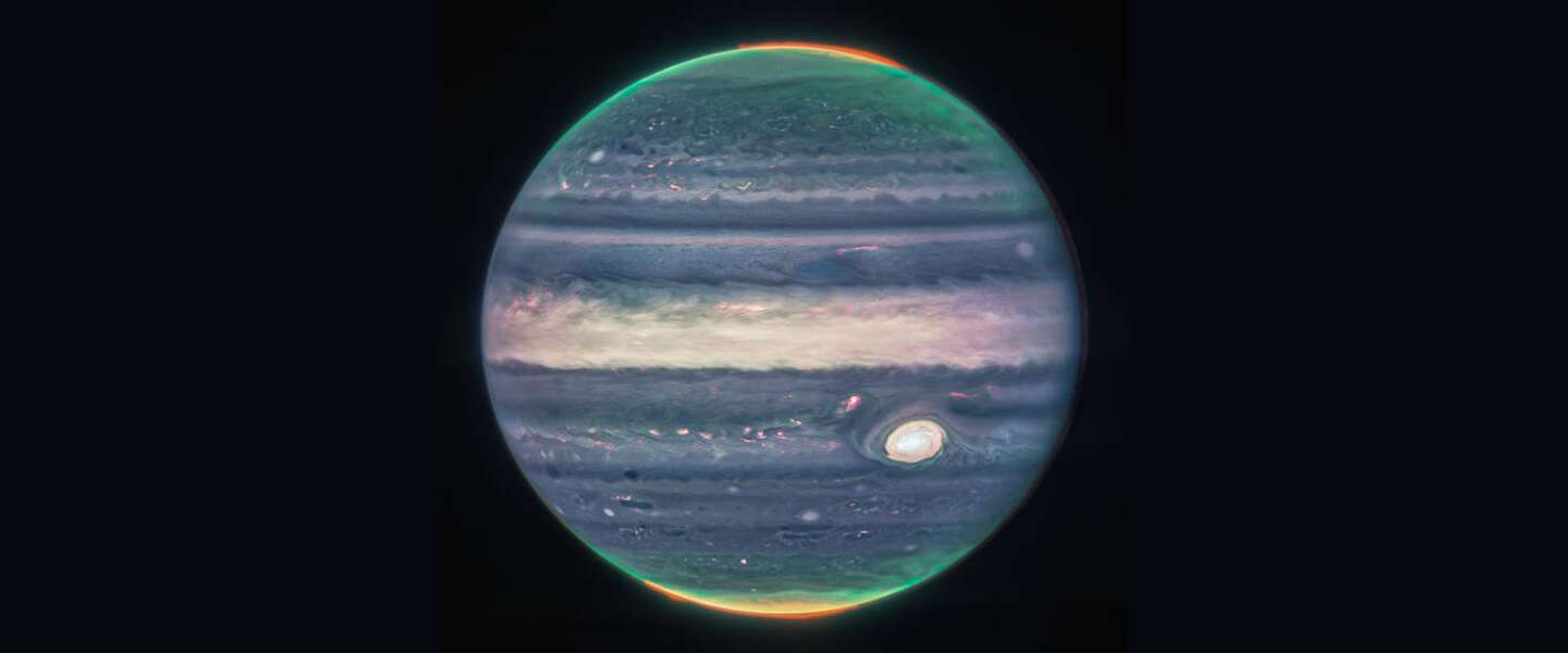 Ruimtetelescoop James Webb schiet mooiste foto van Jupiter ooit