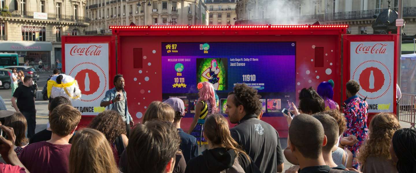 De Just Dance Now campagne van Coca Cola wil jongeren dansend in beweging laten komen