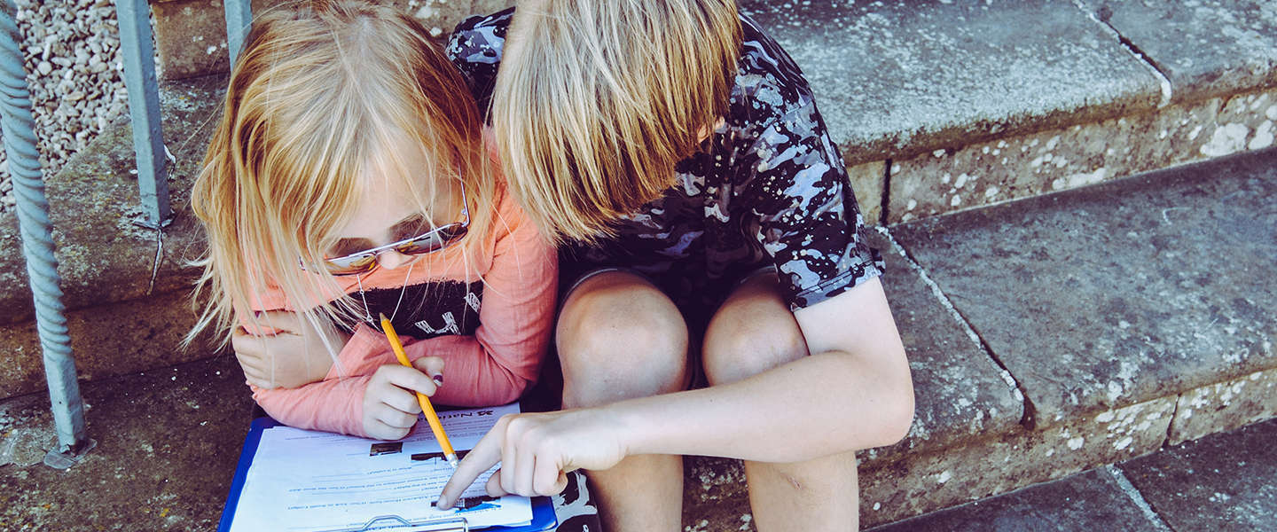 Speelgoed maken van oud papier!