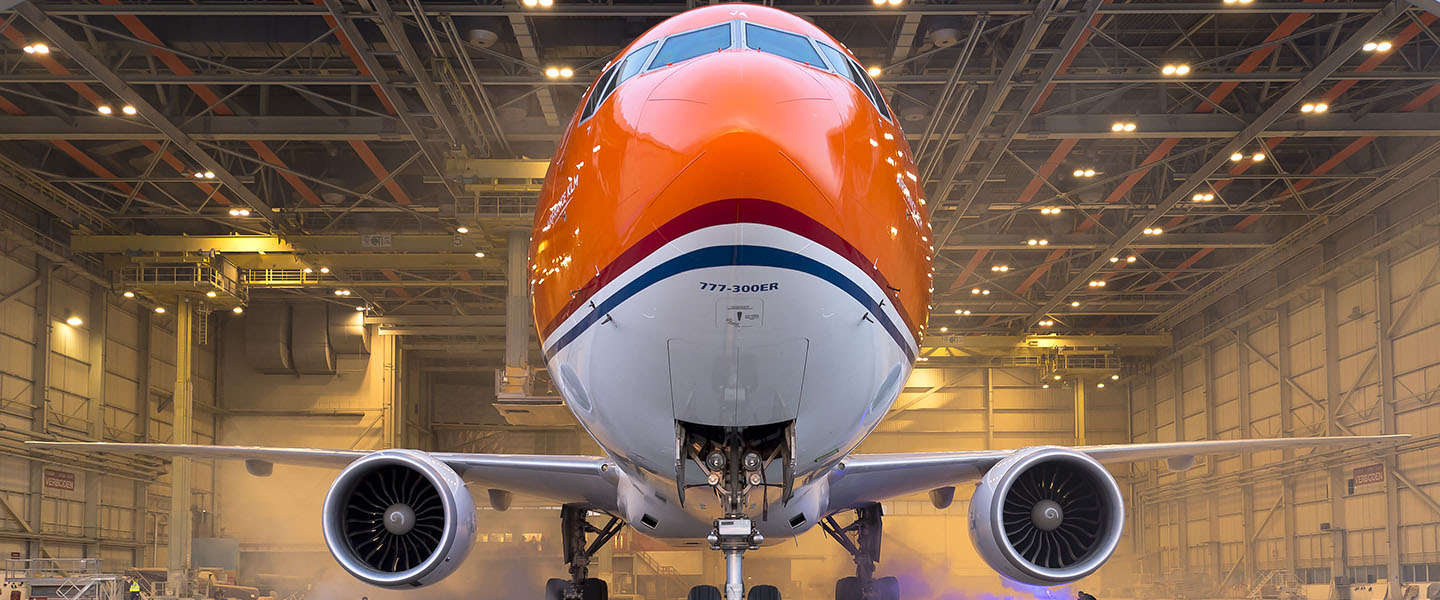 KLM houdt woord en komt met een oranje uitvoering van de Boeing 777-300