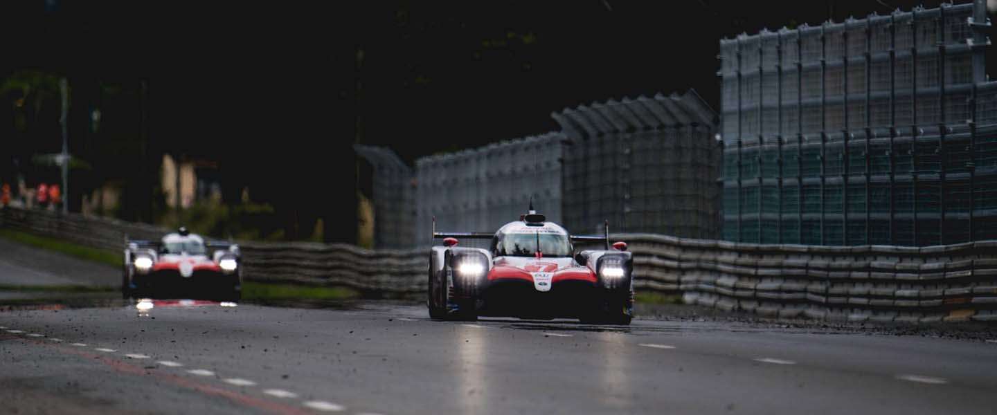 Toyota en Alonso pakken historische  overwinning op Le Mans