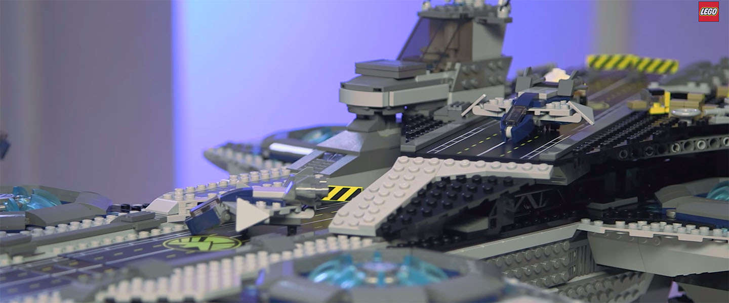 Toys for Boys: De Lego Avengers SHIELD Helicarrier