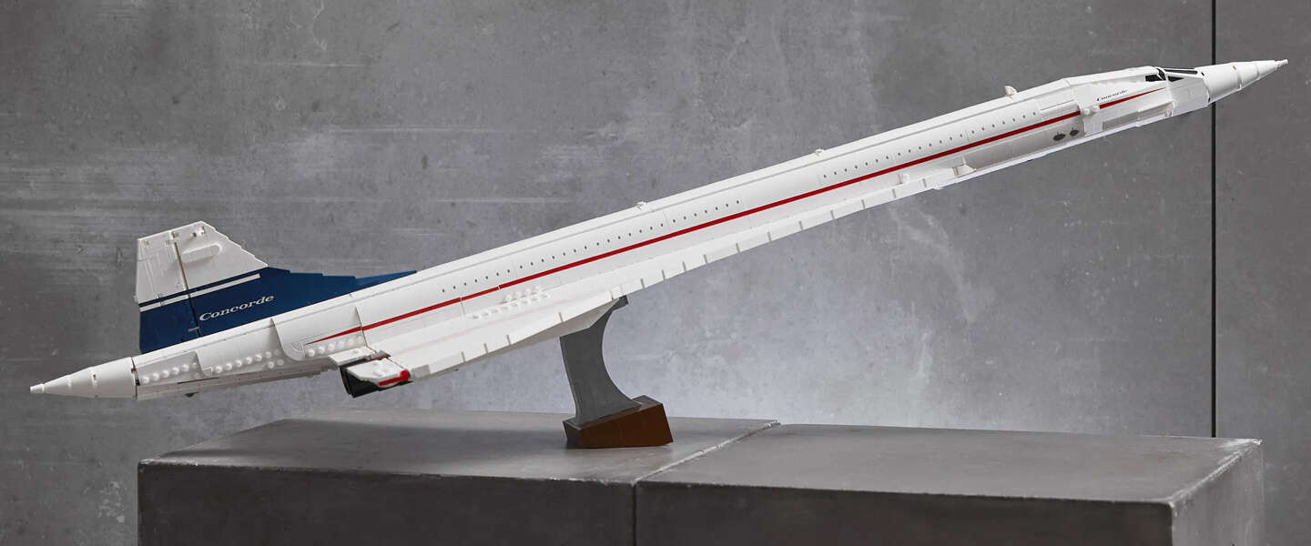 LEGO comes with an aviation icon: a gigantic Concorde