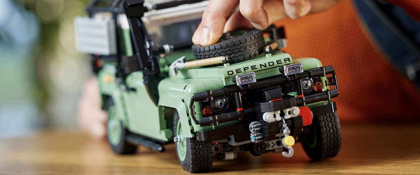 Must have: The LEGO Icons Classic Land Rover Defender 90 set