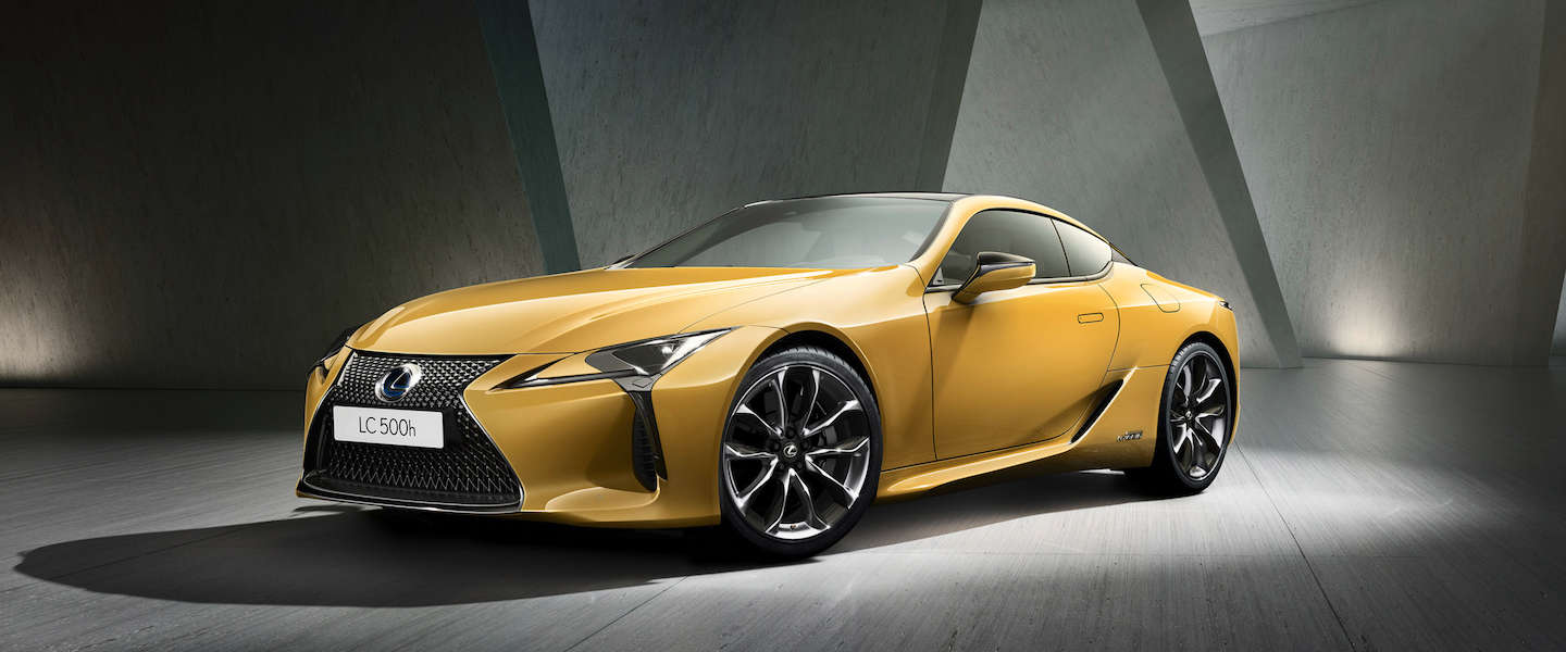 Lexus komt met 4 nieuwe modellen waaronder een hybrid Lexus UX