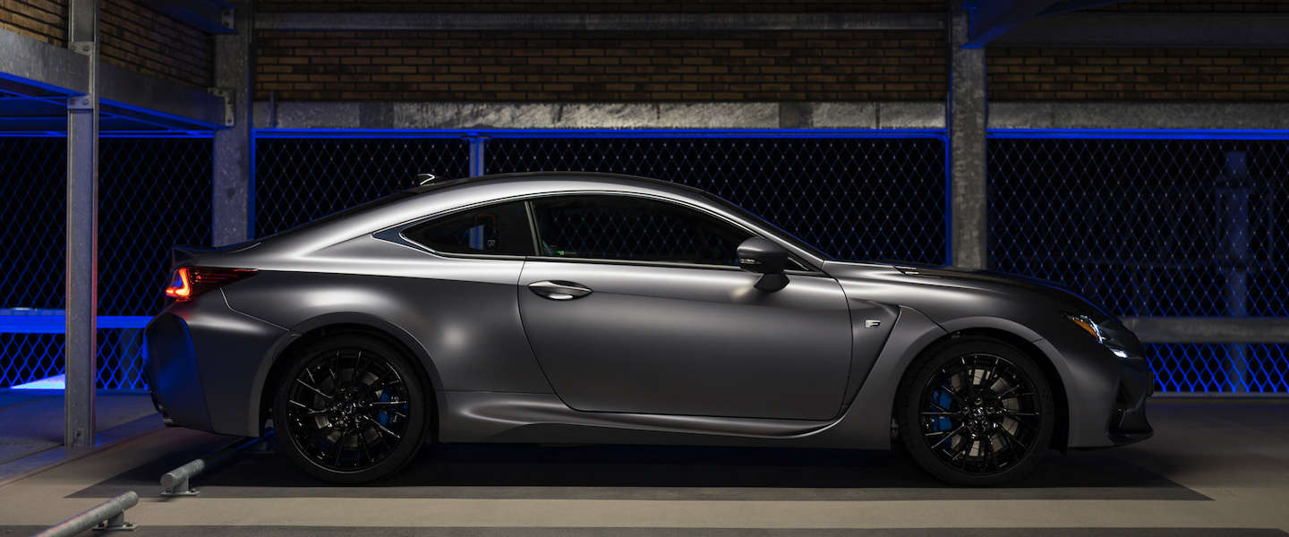 Lexus komt met reclamecampagne voor één auto