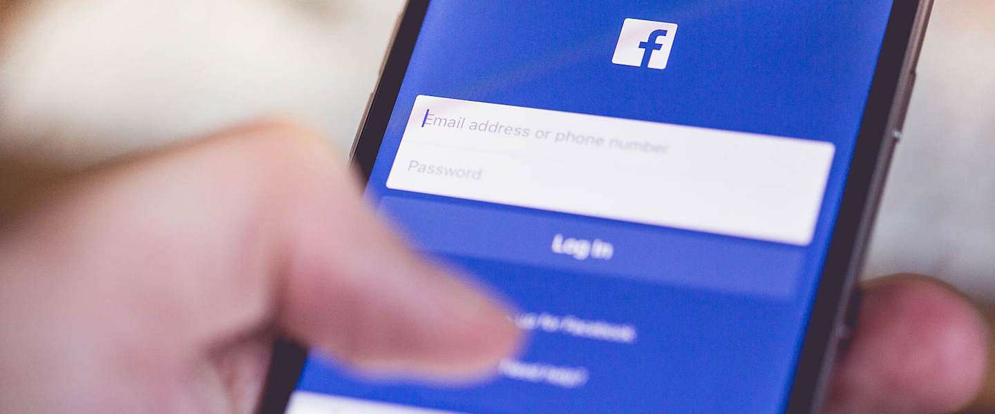 Facebook sluit deals met mediabedrijven en celebrities voor Facebook Live