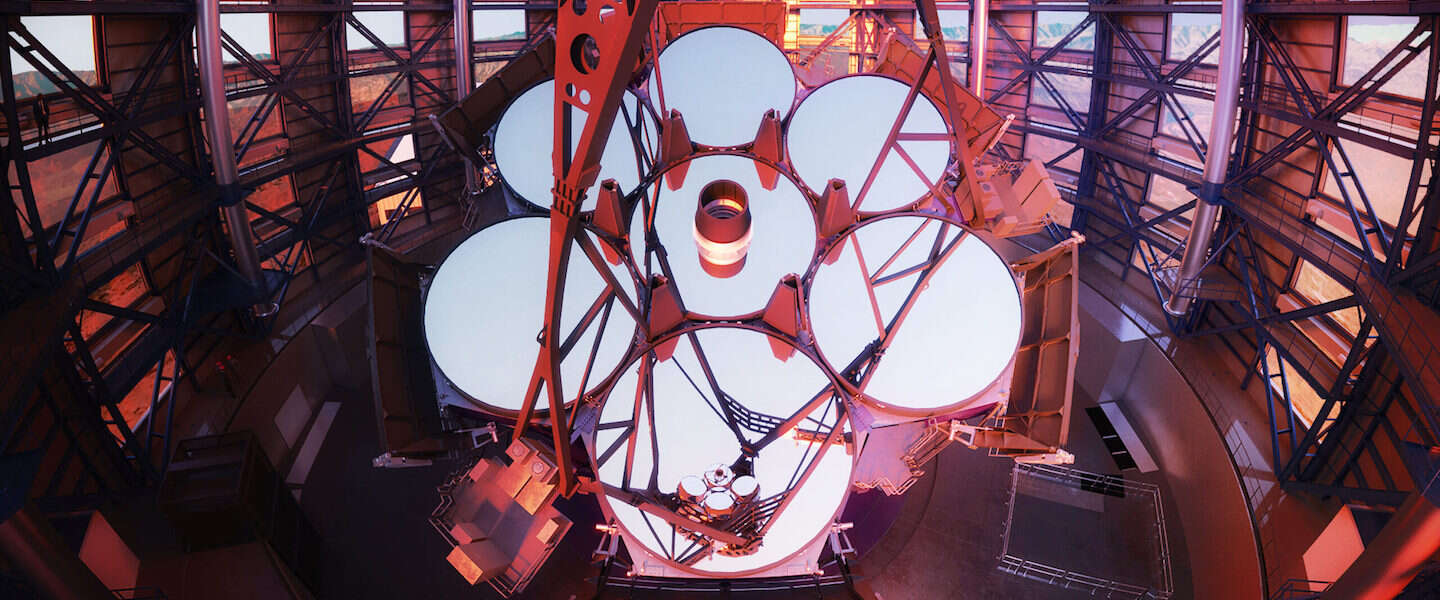Magellan telescoop is vier keer krachtiger dan James Webb