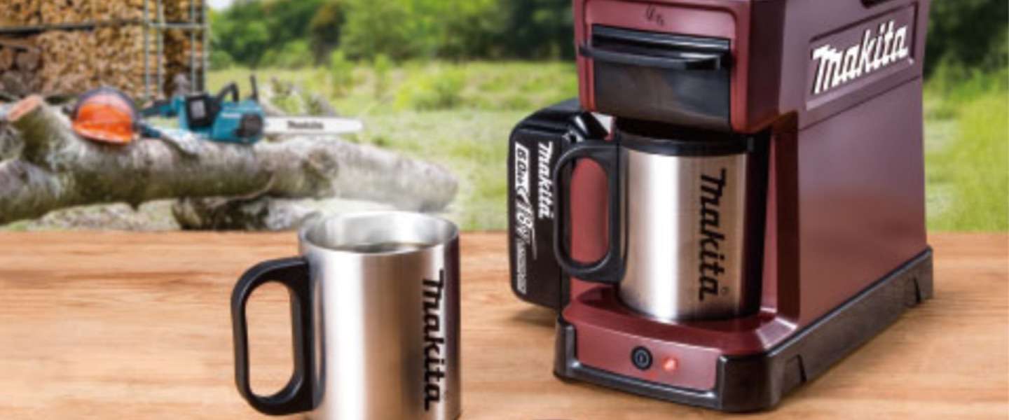 Het Makita koffiezetapparaat kan overal een lekker bakkie maken