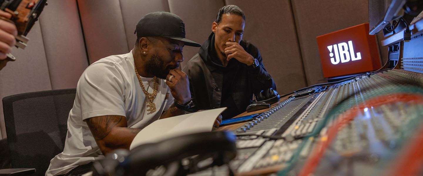 Virgil van Dijk brengt samen met Winne een mixtape uit