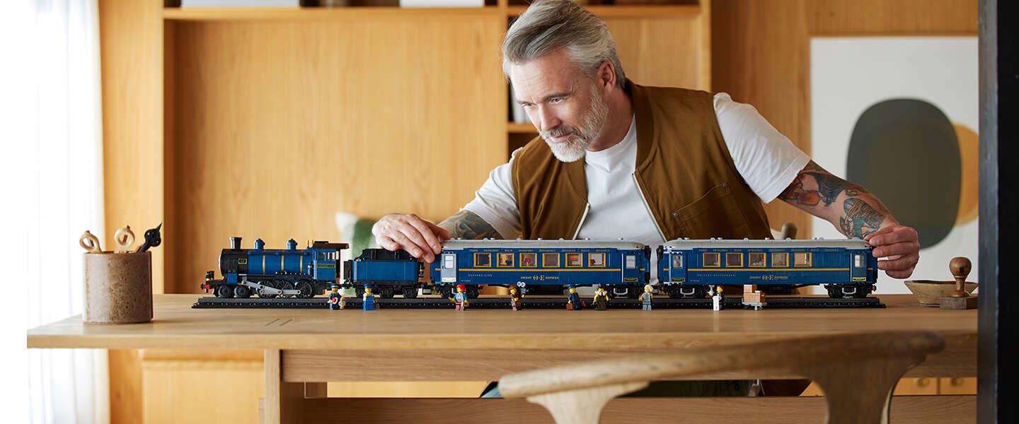 This is the new LEGO Ideas Orient Express Set